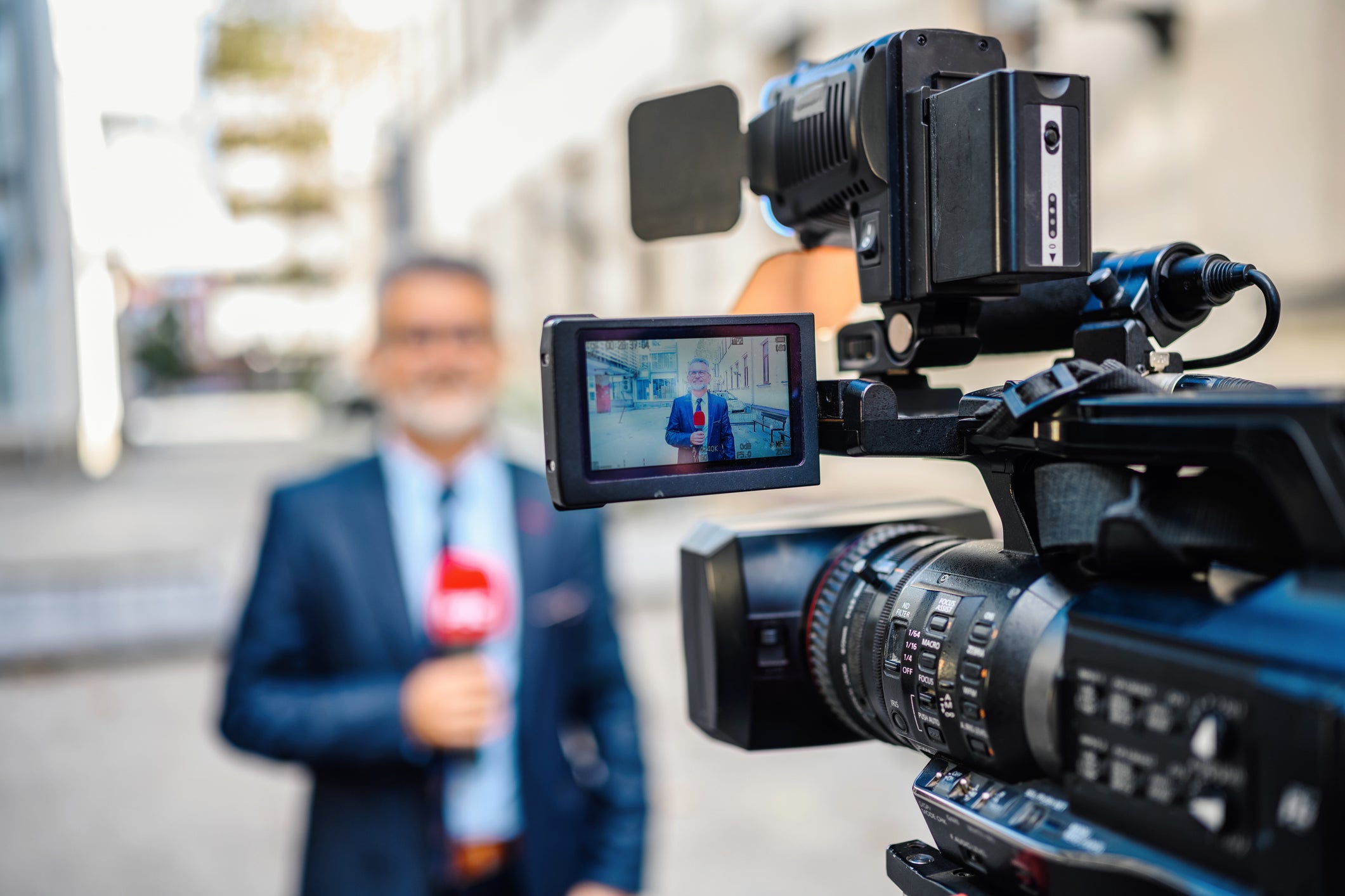 Mushrooms, media and medical ethics: where is the line on patient privacy? - Avant