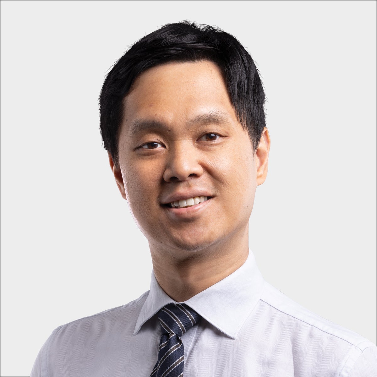 Photo of Dr Junjie Ling